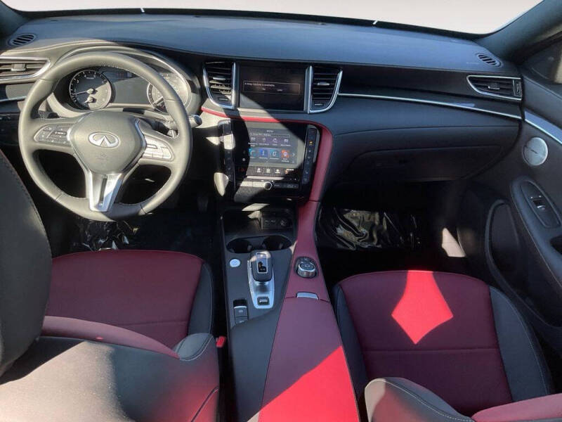 2025 Infiniti QX50 Sport