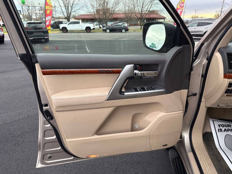 2014 Toyota Land Cruiser