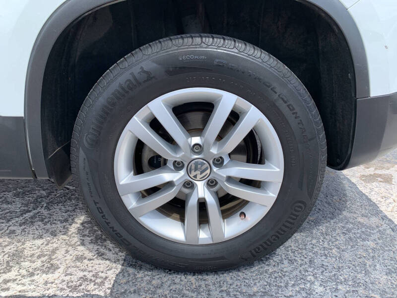 2015 Volkswagen Tiguan S