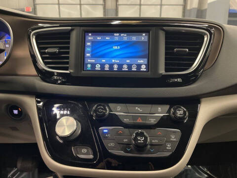 2019 Chrysler Pacifica Touring Plus