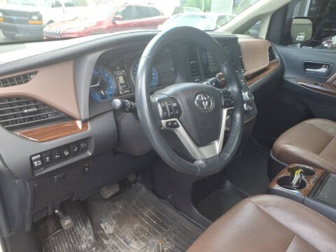 2017 Toyota Sienna Limited 7-Passenger