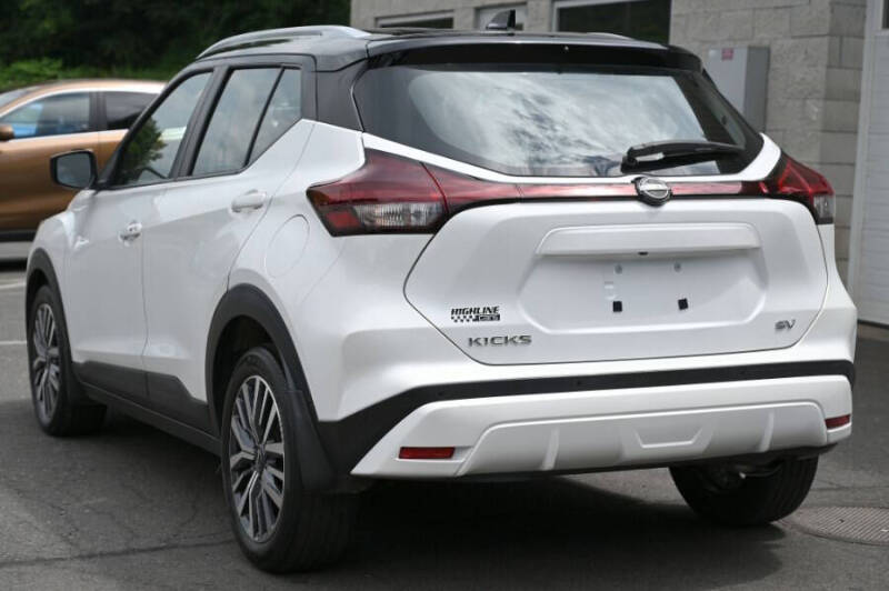 2023 Nissan Kicks SV