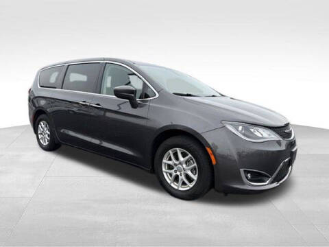 2020 Chrysler Pacifica Touring