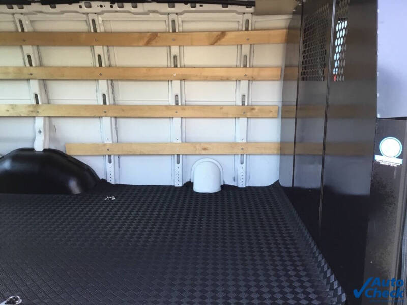 2022 Chevrolet Express 2500