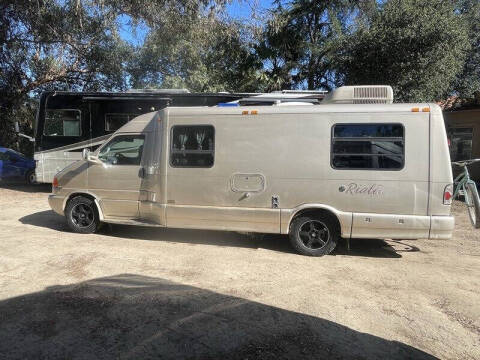 2004 Winnebago Rialta 22QD