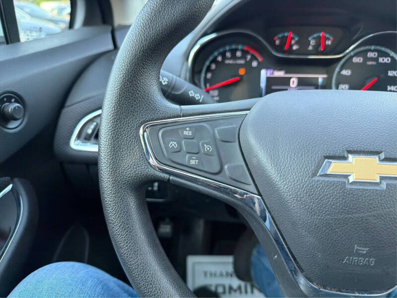 2017 Chevrolet Cruze LT Auto