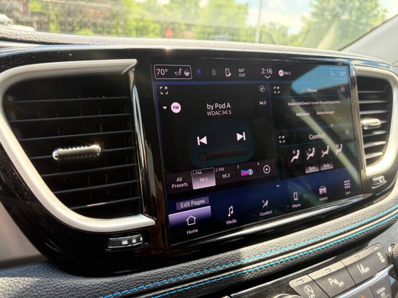 2021 Chrysler Pacifica Touring L