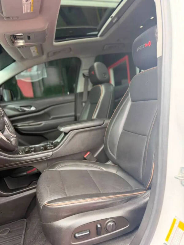 2021 GMC Acadia AT4