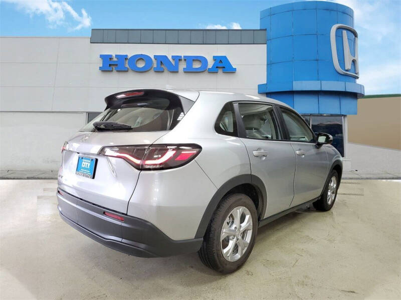 2024 Honda HR-V LX