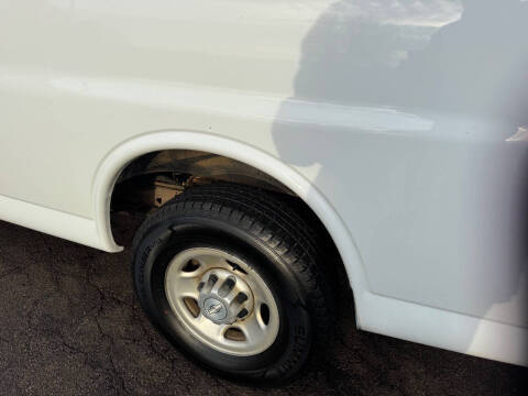 2018 Chevrolet Express LS 2500