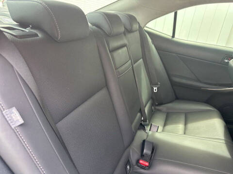 2016 Lexus IS 200t