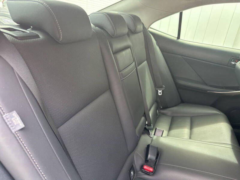 2016 Lexus IS 200t