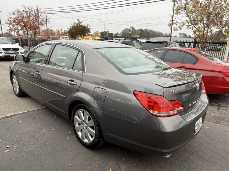 2007 Toyota Avalon XLS