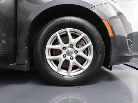 2020 Chrysler Pacifica Touring L