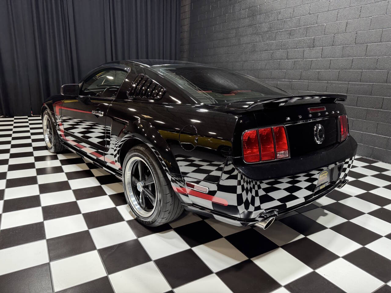 2008 Ford Mustang 8