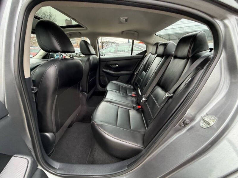 2022 Nissan Sentra SR