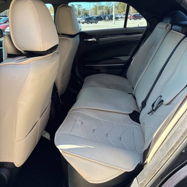 2019 Chrysler 300 S