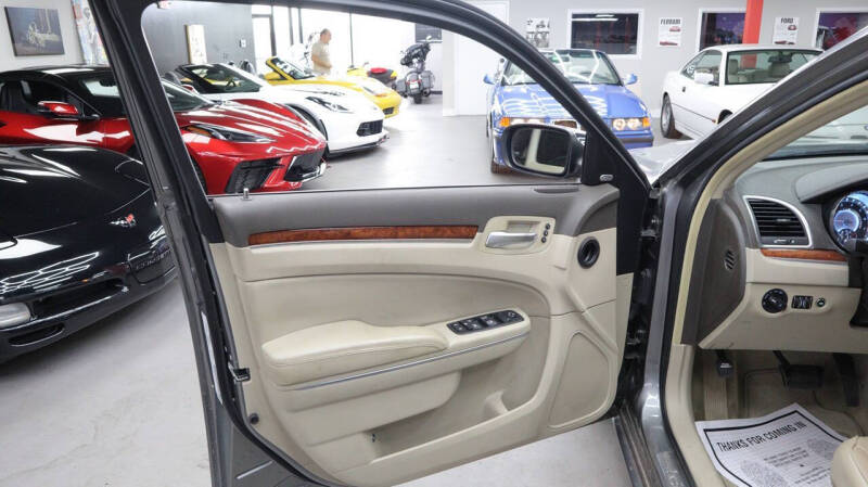 2011 Chrysler 300 Limited