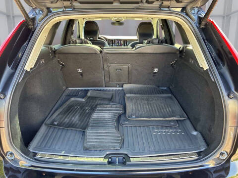 2023 Volvo XC60 B5 Core