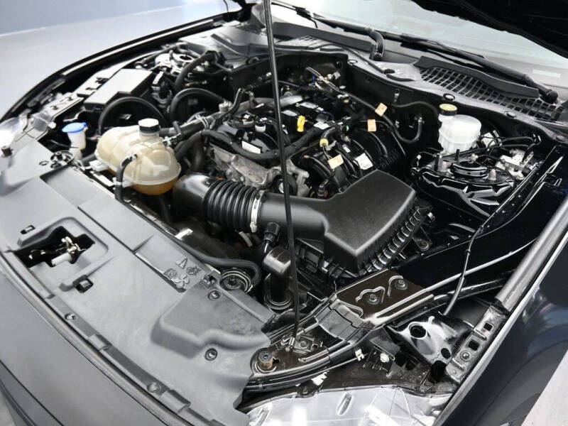 2021 Ford Mustang EcoBoost