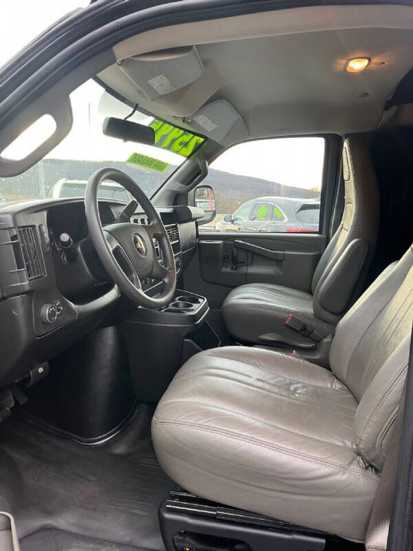 2018 Chevrolet Express 2500