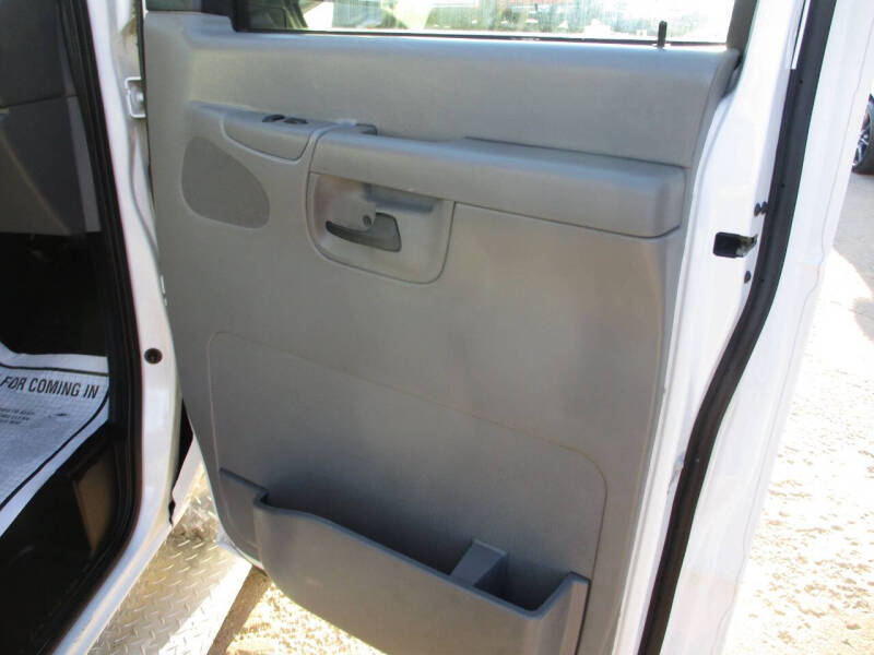 2006 Ford E-Series E-350 SD