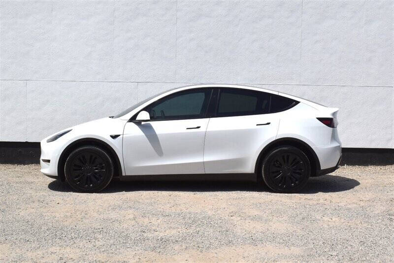 2025 Tesla Model Y Long Range