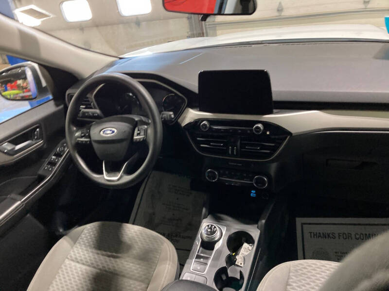 2021 Ford Escape Hybrid SE