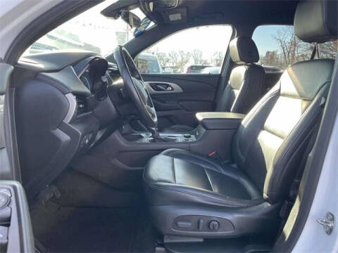 2022 Chevrolet Traverse LT Leather