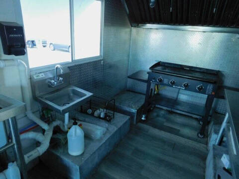 1999 Freightliner MT45 Chassis