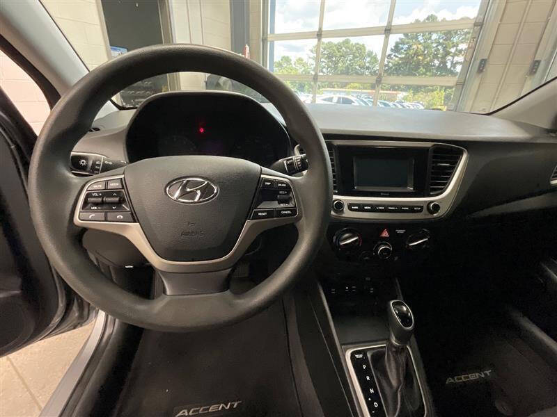 2022 Hyundai Accent SE