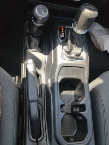 2025 Jeep Gladiator Sport