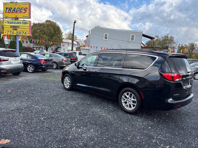 2020 Chrysler Voyager LXi