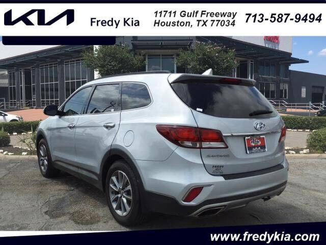 Used 2018 Hyundai Santa Fe SE with VIN KM8SM4HFXJU262627 for sale in Houston, TX