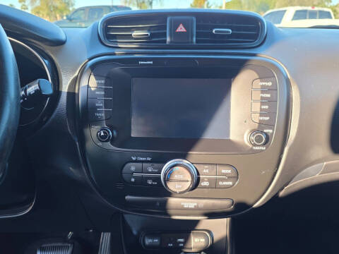 2018 Kia Soul +