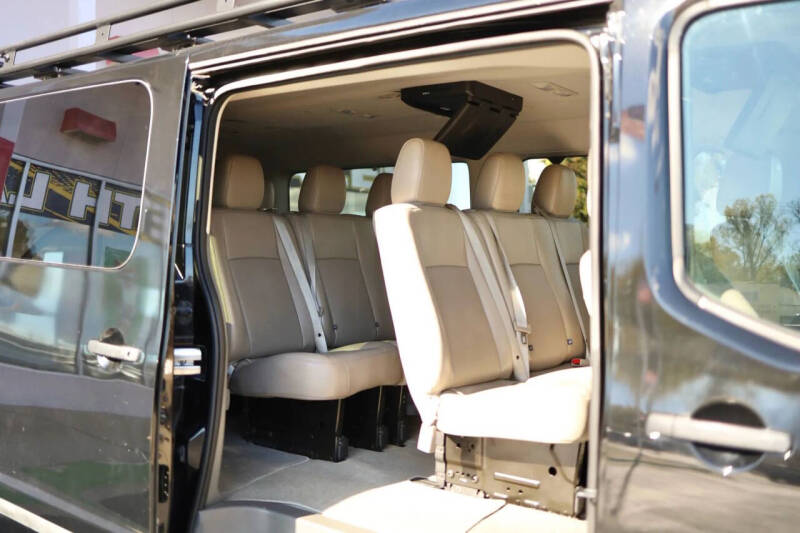 2020 Nissan NV 3500 HD SL