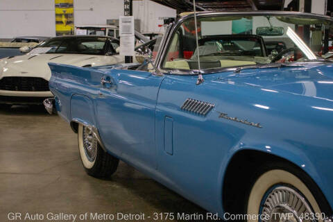 1957 Ford Thunderbird