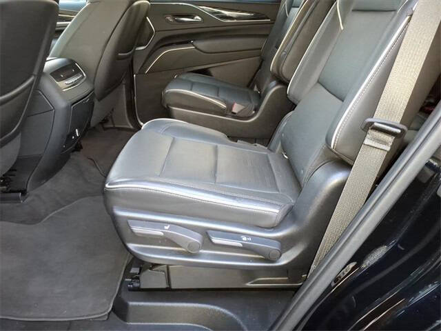 2022 Cadillac Escalade Sport