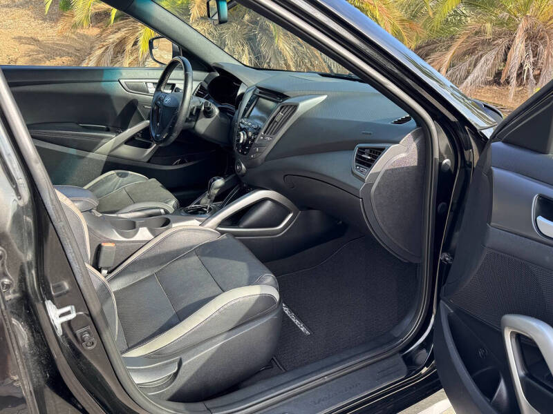 2016 Hyundai Veloster Turbo