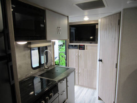 2022 Winnebago Micro Minnie 1808FBS