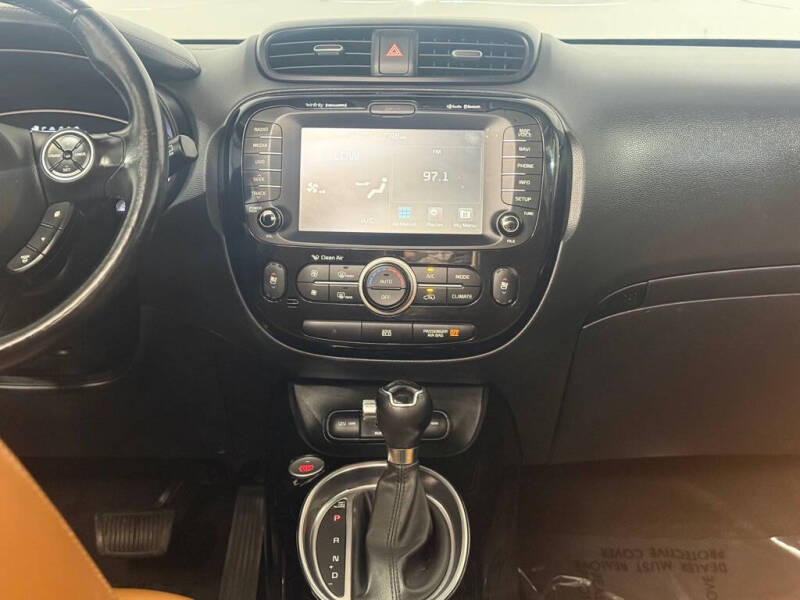 2016 Kia Soul !