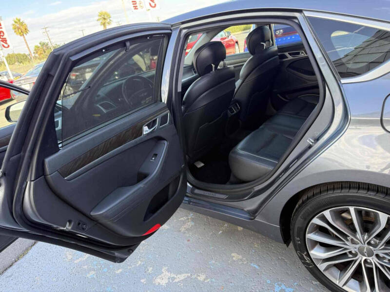 2016 Hyundai Genesis