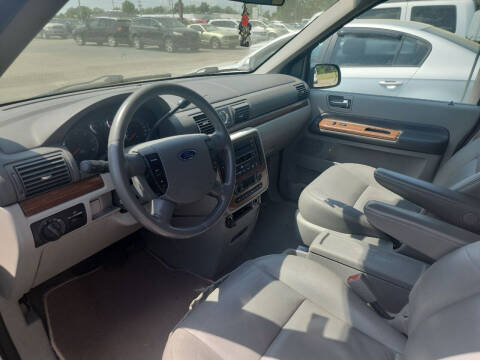 2005 Ford Freestar Limited