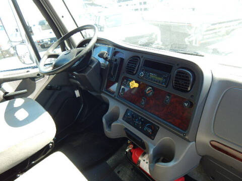 2016 Freightliner M2 106