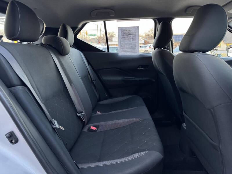 2020 Nissan Kicks SV