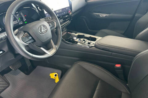 2025 Lexus NX 450h+