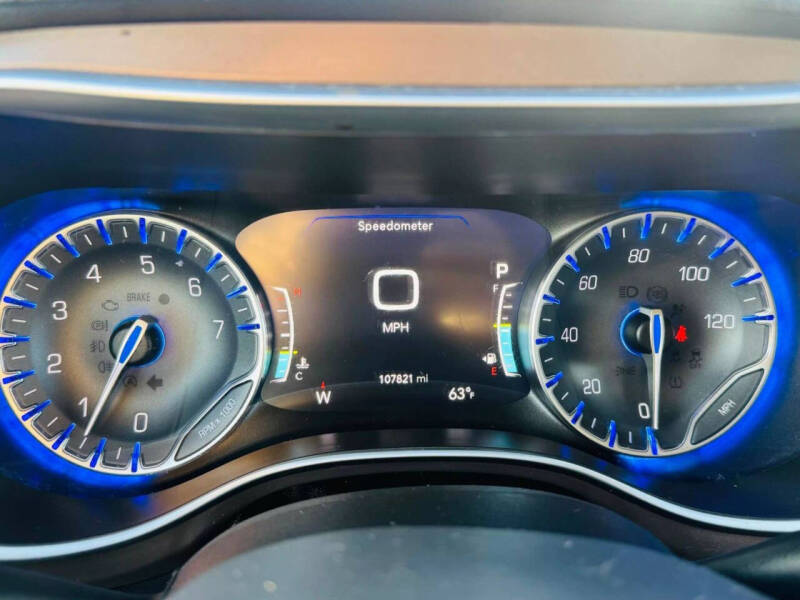 2017 Chrysler Pacifica Touring-L Plus
