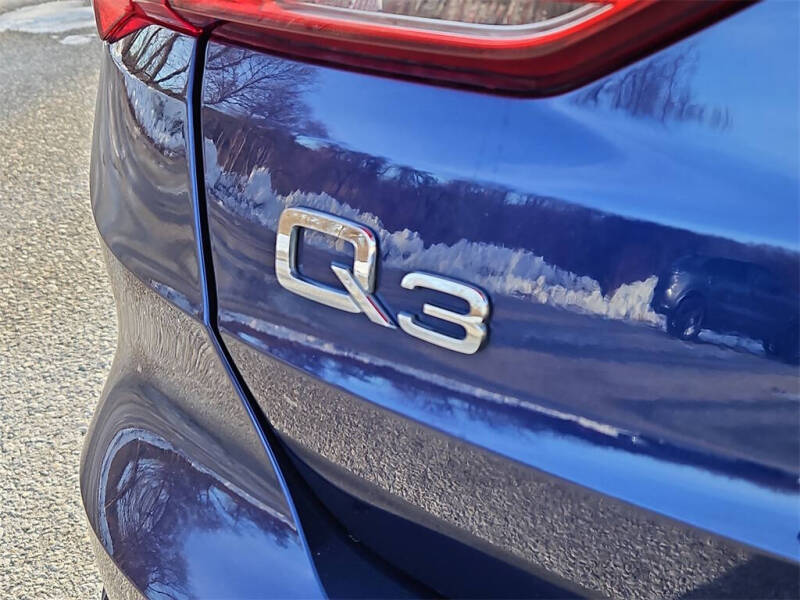 2021 Audi Q3 quattro S line Prem Plus 45 TFSI