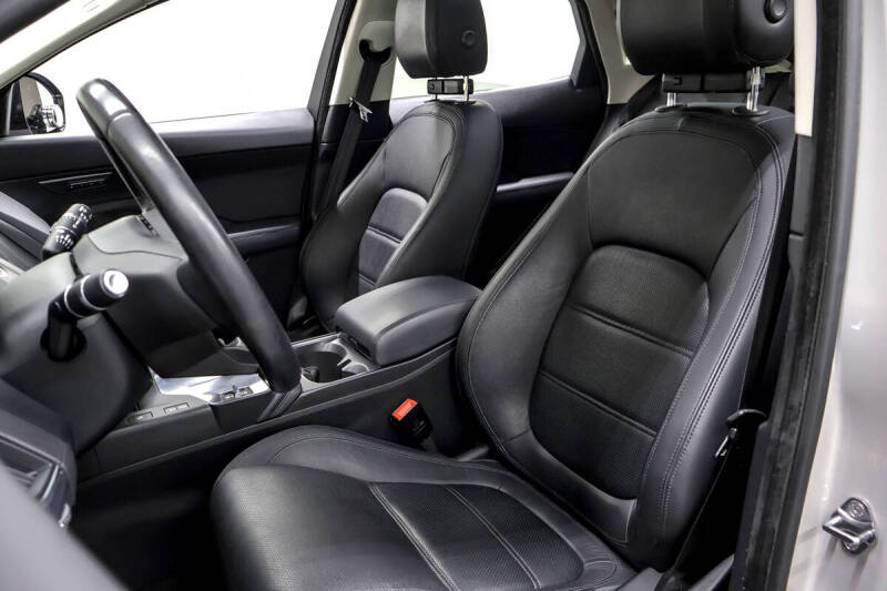 2020 Jaguar E-PACE P250