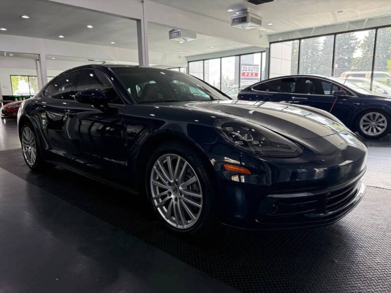 2017 Porsche Panamera